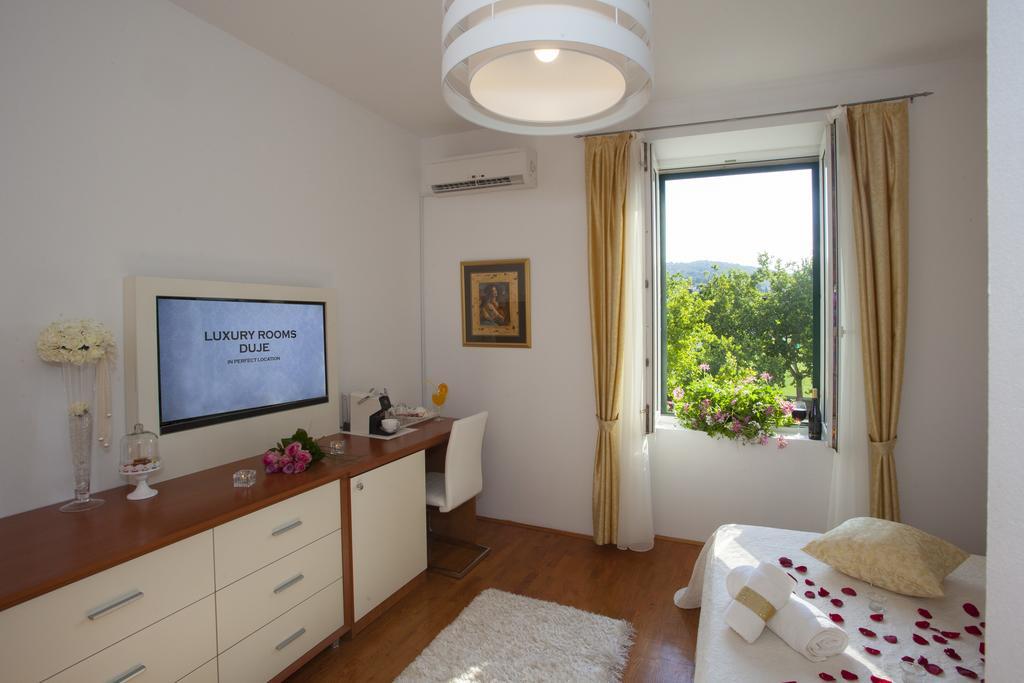 Luxury Rooms Duje สปลิท ภายนอก รูปภาพ