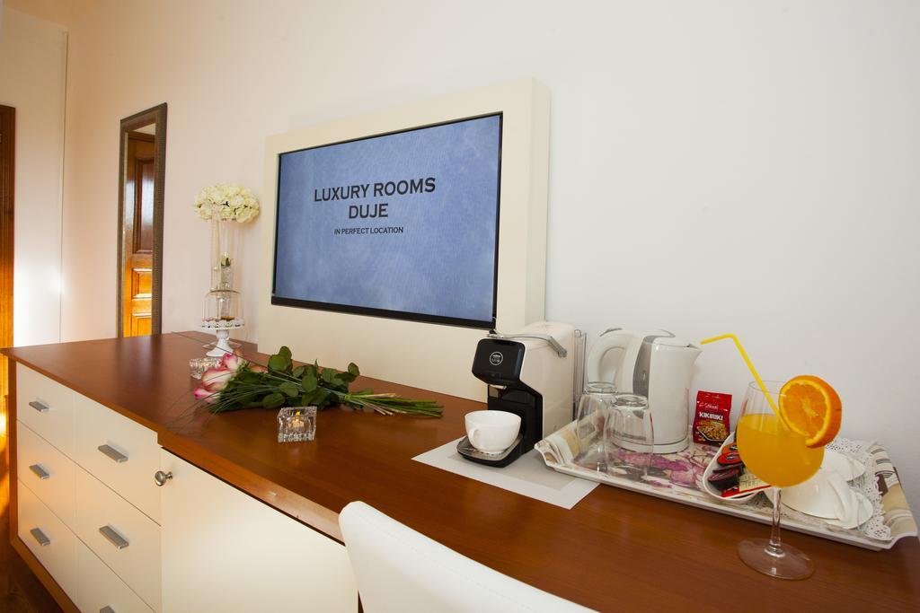 Luxury Rooms Duje สปลิท ภายนอก รูปภาพ